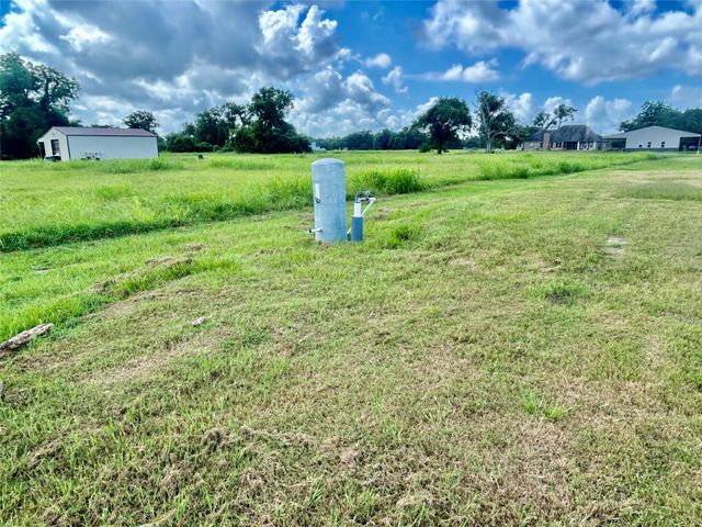 1579 Quarter Horse Trail, Angleton, TX 77515