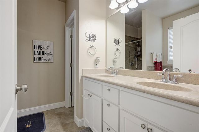 117 Chardonnay Lane, Norman, OK 73071