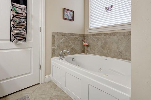 117 Chardonnay Lane, Norman, OK 73071