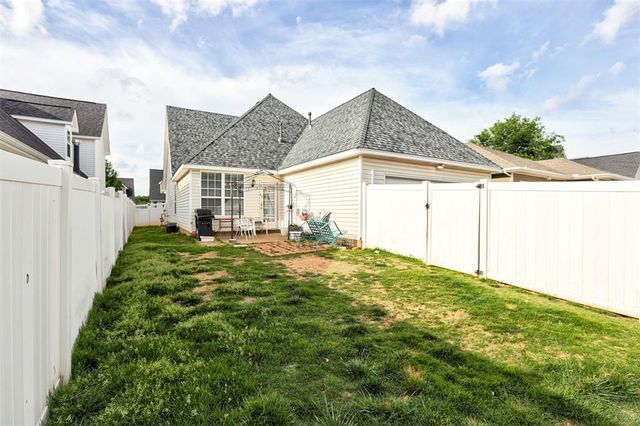 117 Chardonnay Lane, Norman, OK 73071