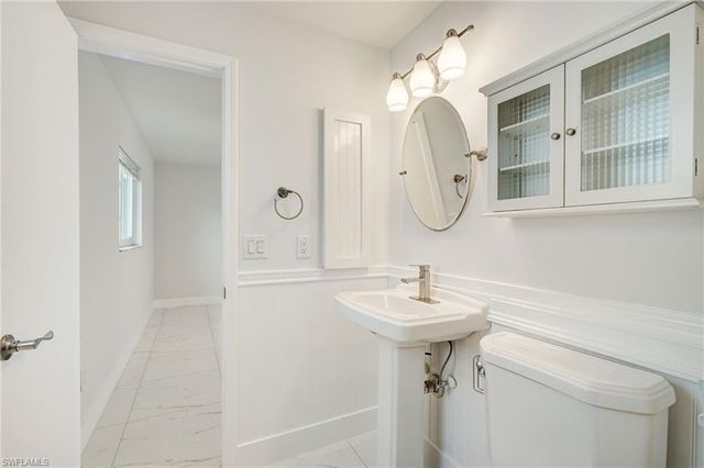 2214 SE 13th ST, Cape Coral, FL 33990