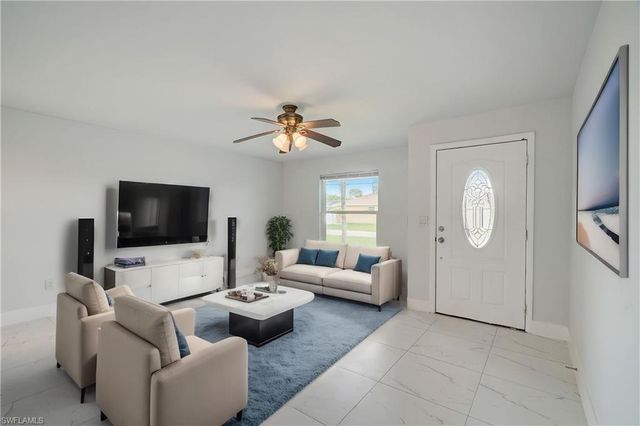2214 SE 13th ST, Cape Coral, FL 33990