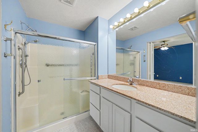 6433 Armstrong Drive, South Bend, IN 46614
