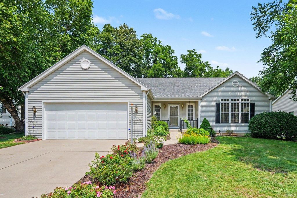 6433 Armstrong Drive, South Bend, IN 46614