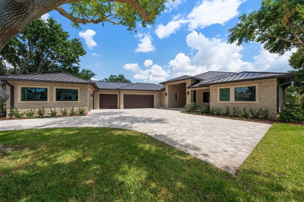 19 HIBISCUS ROAD, Belleair, FL 33756