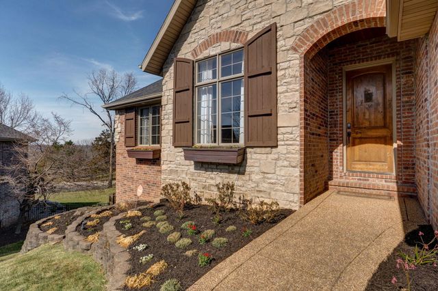 2915 E Chinkapin Lane, Springfield, MO 65804