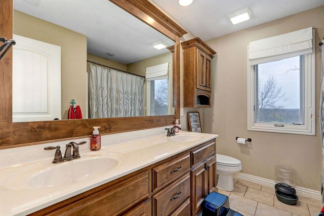 2915 E Chinkapin Lane, Springfield, MO 65804