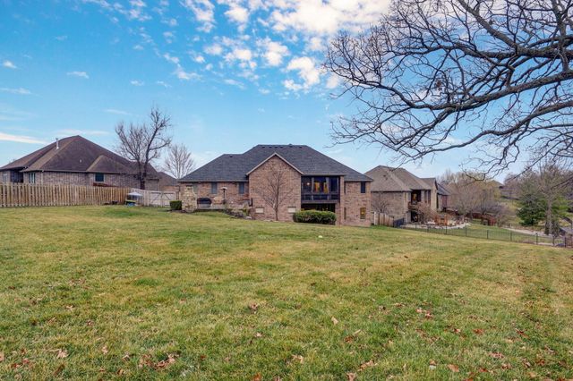 2915 E Chinkapin Lane, Springfield, MO 65804