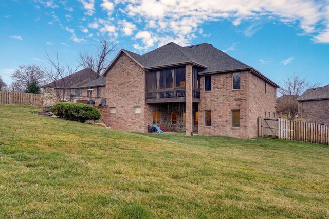 2915 E Chinkapin Lane, Springfield, MO 65804