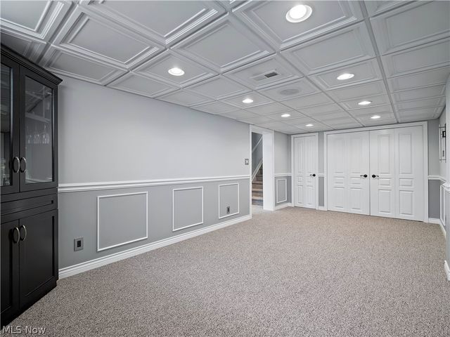 1044 Joy Oval, Seven Hills, OH 44131