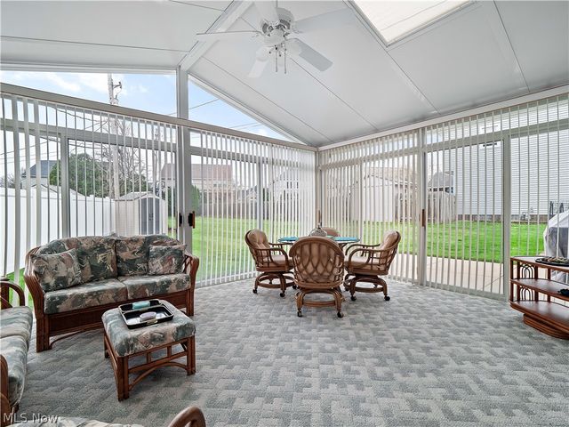 1044 Joy Oval, Seven Hills, OH 44131