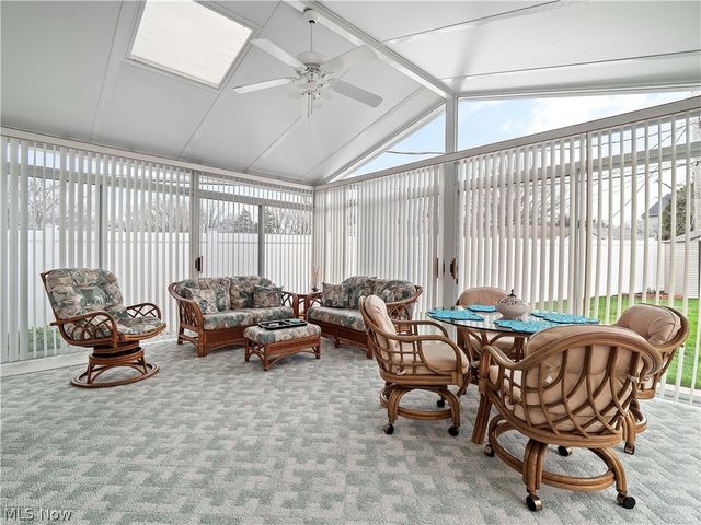 1044 Joy Oval, Seven Hills, OH 44131