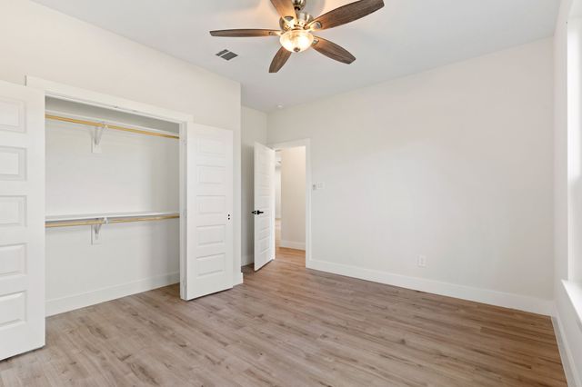 150 Bandera Circle, Payne Springs, TX 75156