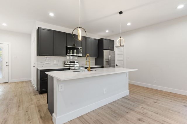 150 Bandera Circle, Payne Springs, TX 75156