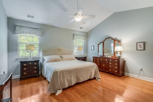 1 Ebersohl Cir, Readington Twp., NJ 08889