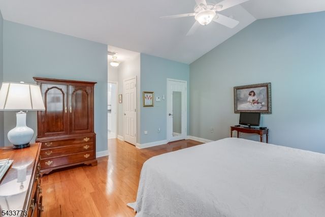 1 Ebersohl Cir, Readington Twp., NJ 08889