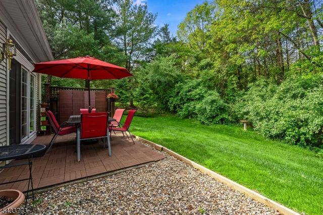1 Ebersohl Cir, Readington Twp., NJ 08889