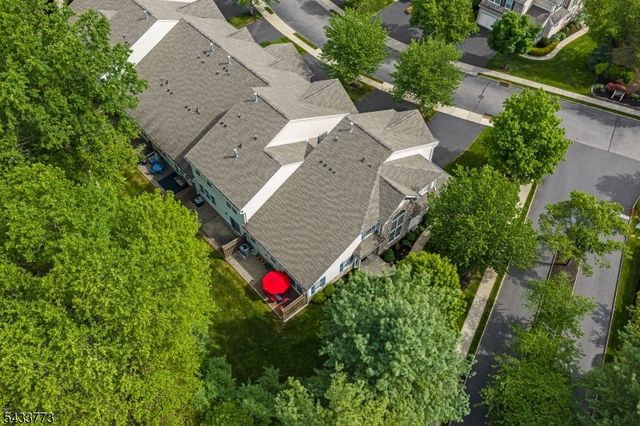 1 Ebersohl Cir, Readington Twp., NJ 08889