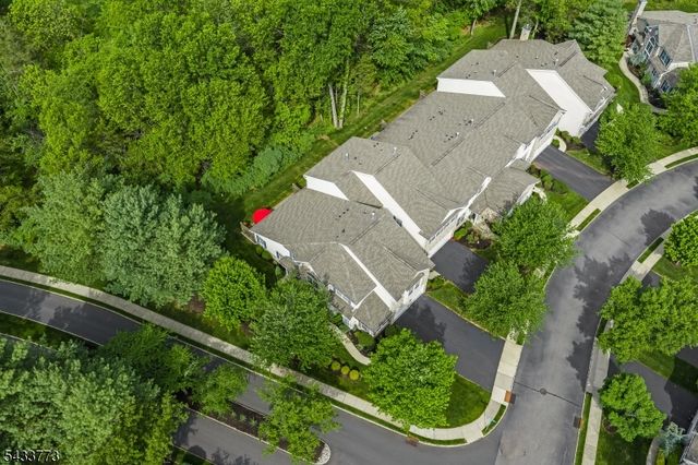 1 Ebersohl Cir, Readington Twp., NJ 08889