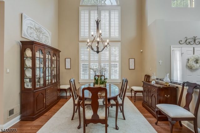 1 Ebersohl Cir, Readington Twp., NJ 08889
