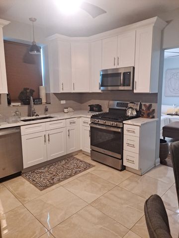 8043 S Peoria Street 2, Chicago, IL 60620