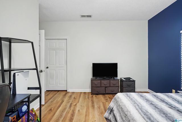 303 Sterling Oaks Dr Unit 303, Hoover, AL 35244