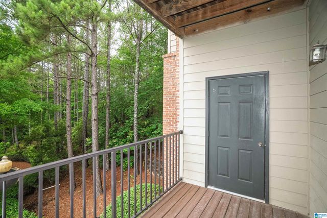 303 Sterling Oaks Dr Unit 303, Hoover, AL 35244