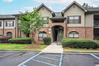 303 Sterling Oaks Dr Unit 303, Hoover, AL 35244