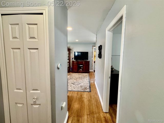 11964 Waiteley Drive, Sterling Heights, MI 48313