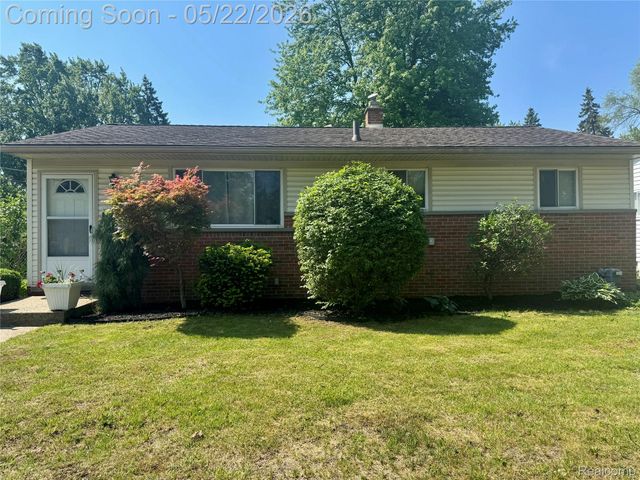 11964 Waiteley Drive, Sterling Heights, MI 48313