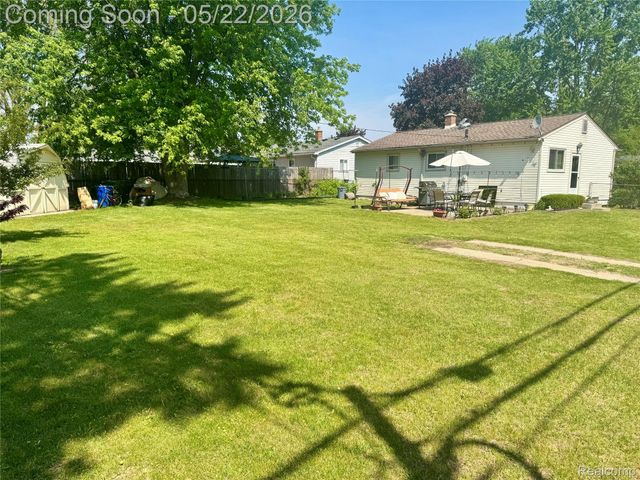 11964 Waiteley Drive, Sterling Heights, MI 48313