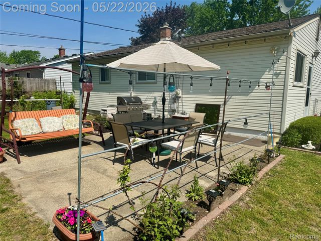 11964 Waiteley Drive, Sterling Heights, MI 48313