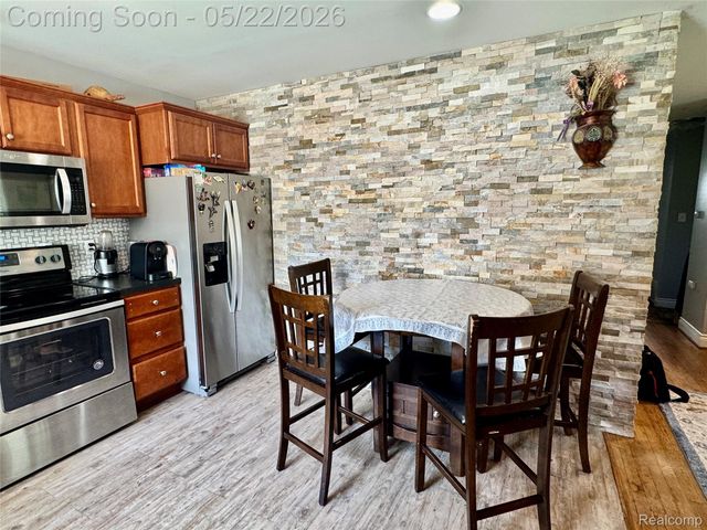 11964 Waiteley Drive, Sterling Heights, MI 48313