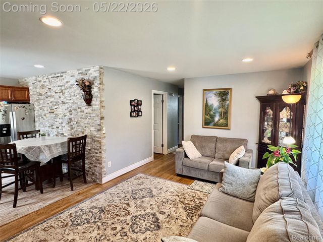 11964 Waiteley Drive, Sterling Heights, MI 48313