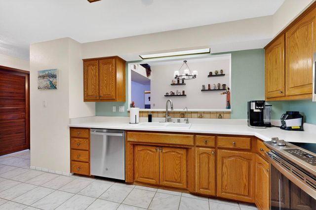 10433 Camino Del Oso NE, Albuquerque, NM 87111