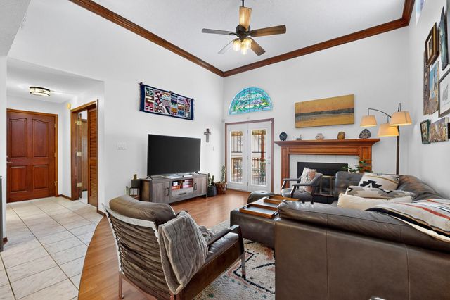 10433 Camino Del Oso NE, Albuquerque, NM 87111