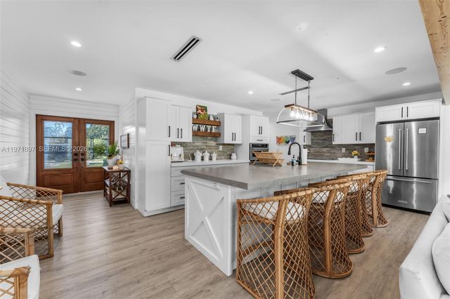 8311 SW 47th St, Miami, FL 33155