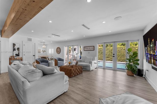 8311 SW 47th St, Miami, FL 33155