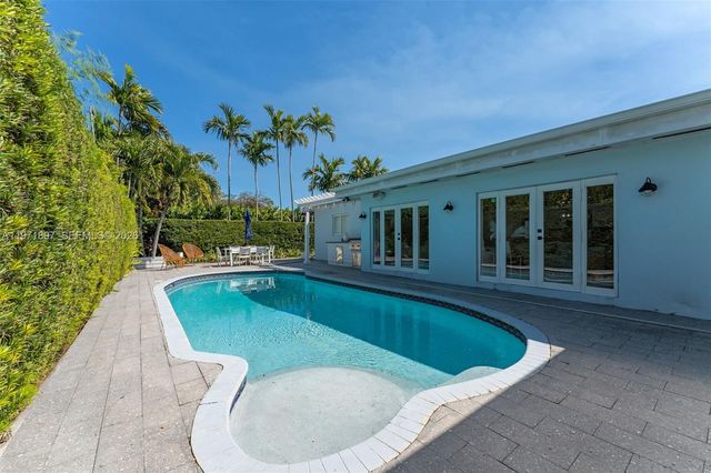 8311 SW 47th St, Miami, FL 33155