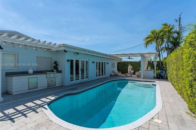 8311 SW 47th St, Miami, FL 33155