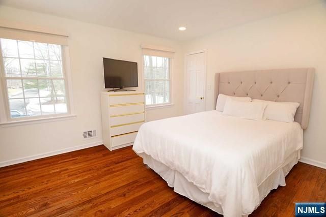 23 Deerhorn Trail, Upper Saddle River, NJ 07458