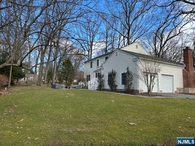 23 Deerhorn Trail, Upper Saddle River, NJ 07458