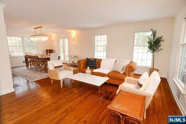 23 Deerhorn Trail, Upper Saddle River, NJ 07458