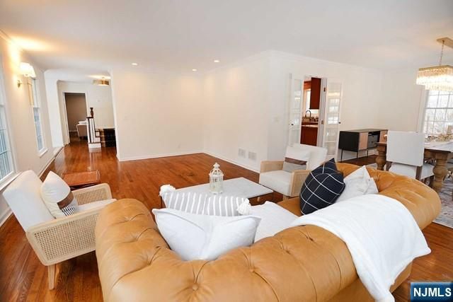 23 Deerhorn Trail, Upper Saddle River, NJ 07458