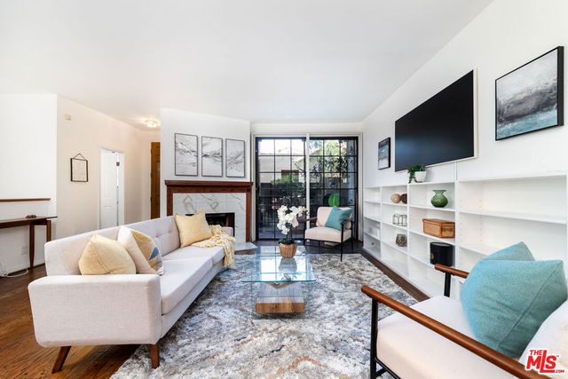 1138 21st Street 2, Santa Monica, CA 90403