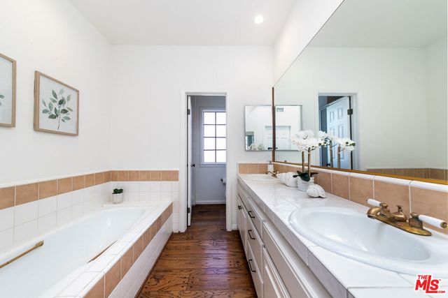 1138 21st Street 2, Santa Monica, CA 90403