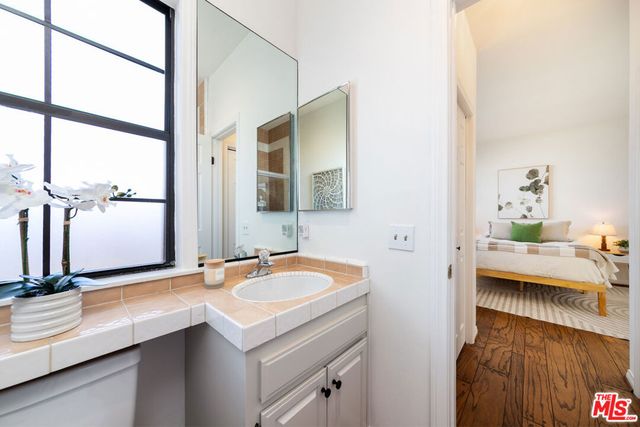 1138 21st Street 2, Santa Monica, CA 90403