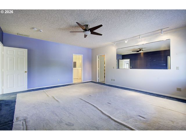 2117 LEWIS RIVER Rd, Woodland, WA 98674