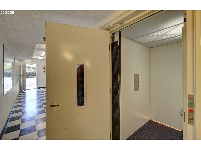 2117 LEWIS RIVER Rd, Woodland, WA 98674