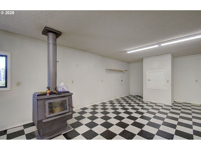 2117 LEWIS RIVER Rd, Woodland, WA 98674